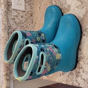 Girls bogs boots size 4 teal garden party